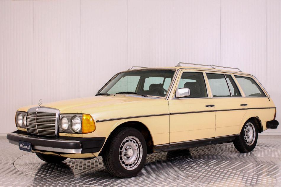 1979 Mercedes - Benz 200-serie