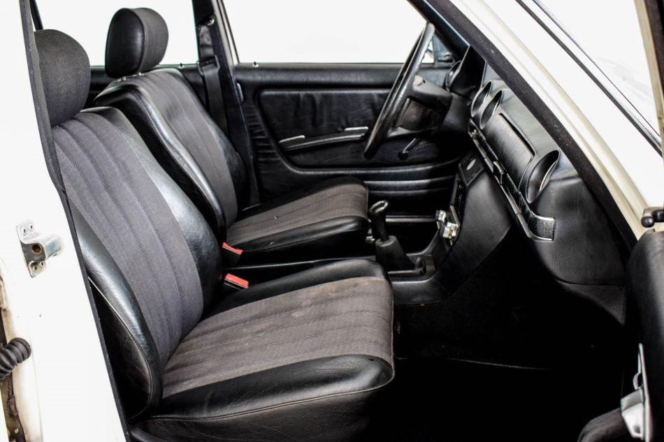 1982 Mercedes - Benz 240 D