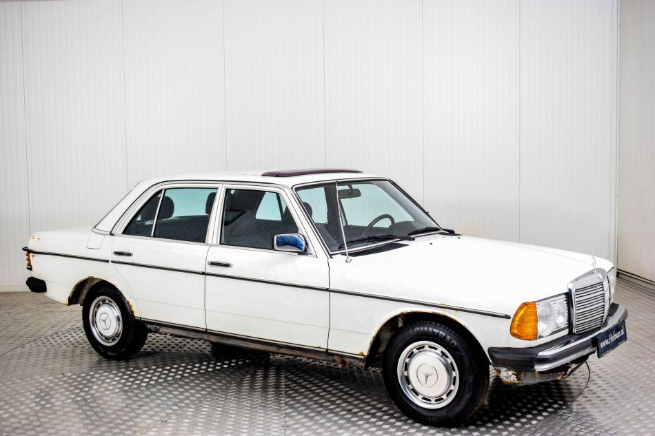 1982 Mercedes - Benz 240 D