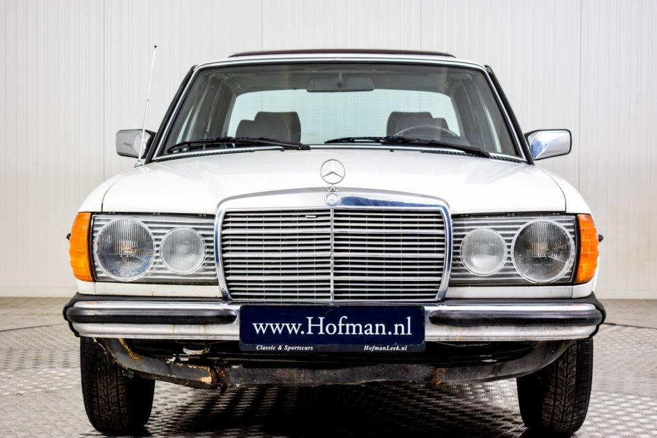 1982 Mercedes - Benz 240 D