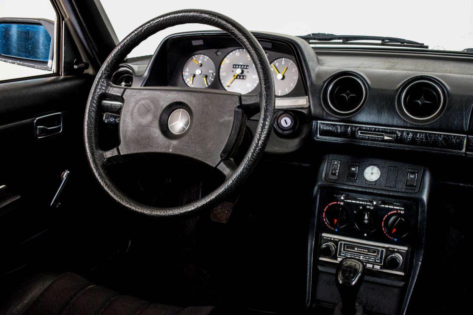 1982 Mercedes - Benz 240 D