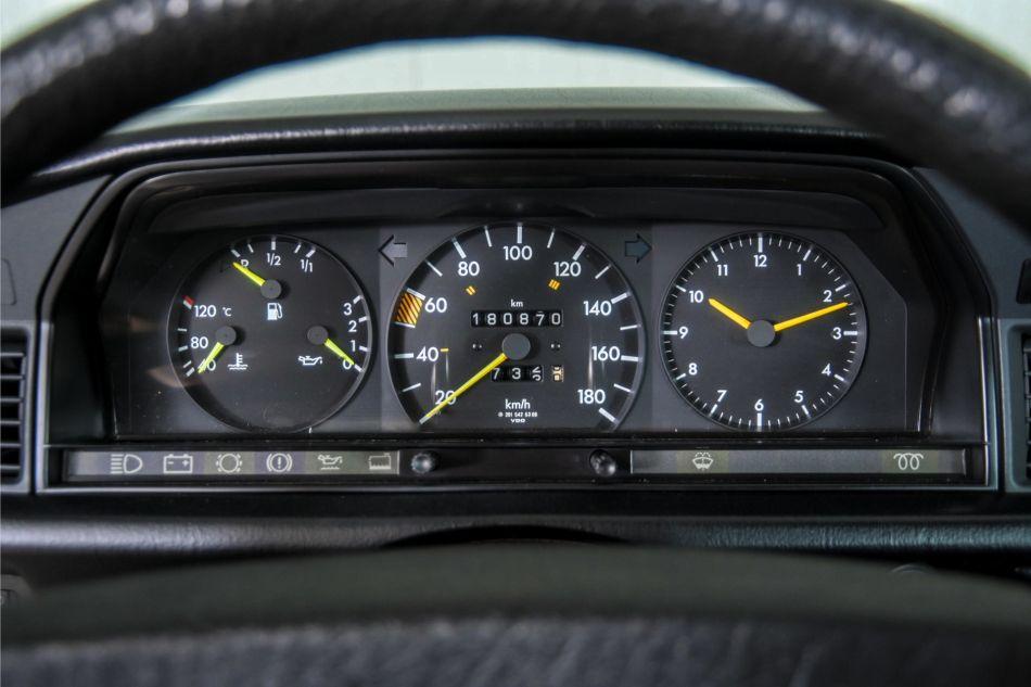 1985 Mercedes - Benz 190