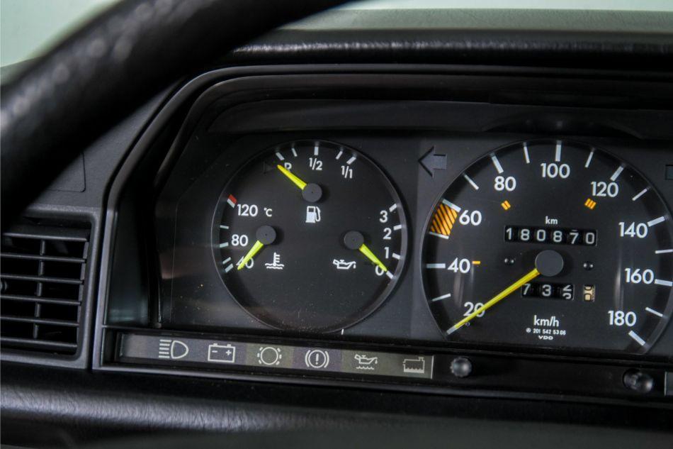 1985 Mercedes - Benz 190