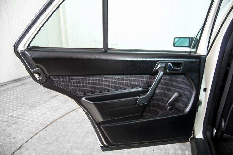 1985 Mercedes - Benz 190