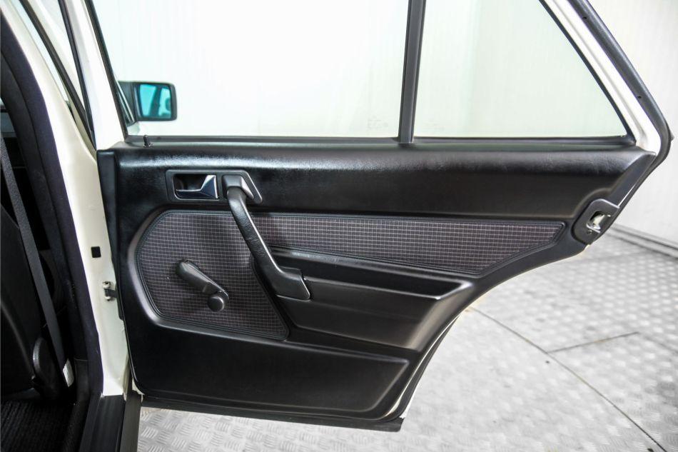 1985 Mercedes - Benz 190