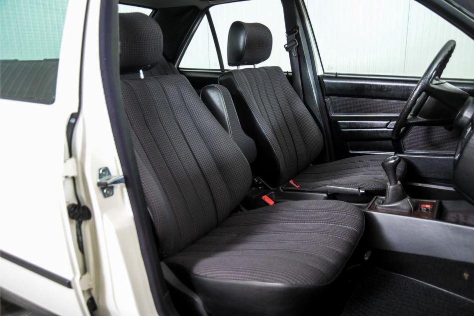 1985 Mercedes - Benz 190