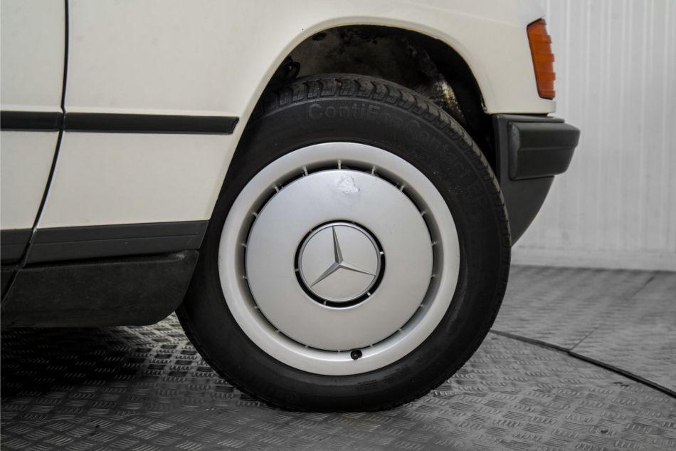 1985 Mercedes - Benz 190