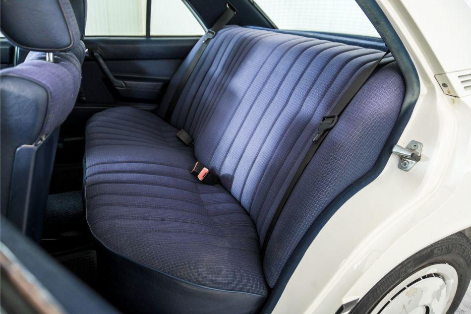 1985 Mercedes - Benz 190D 2.0