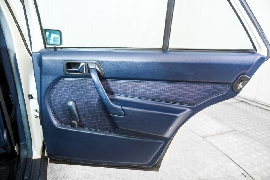 1985 Mercedes - Benz 190D 2.0