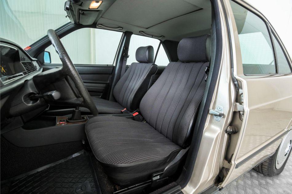 1986 Mercedes - Benz 190