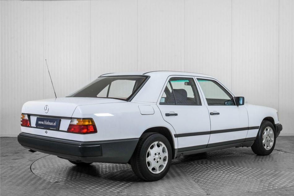 1986 Mercedes - Benz E-Klasse