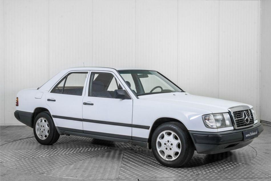 1986 Mercedes - Benz E-Klasse