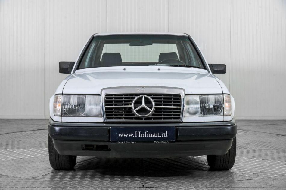 1986 Mercedes - Benz E-Klasse