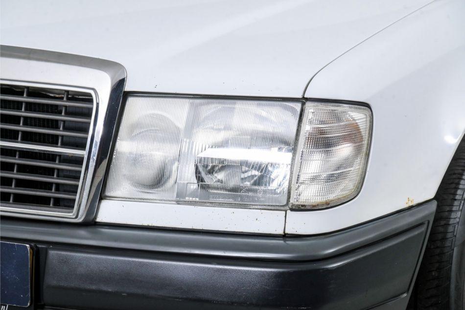 1986 Mercedes - Benz E-Klasse