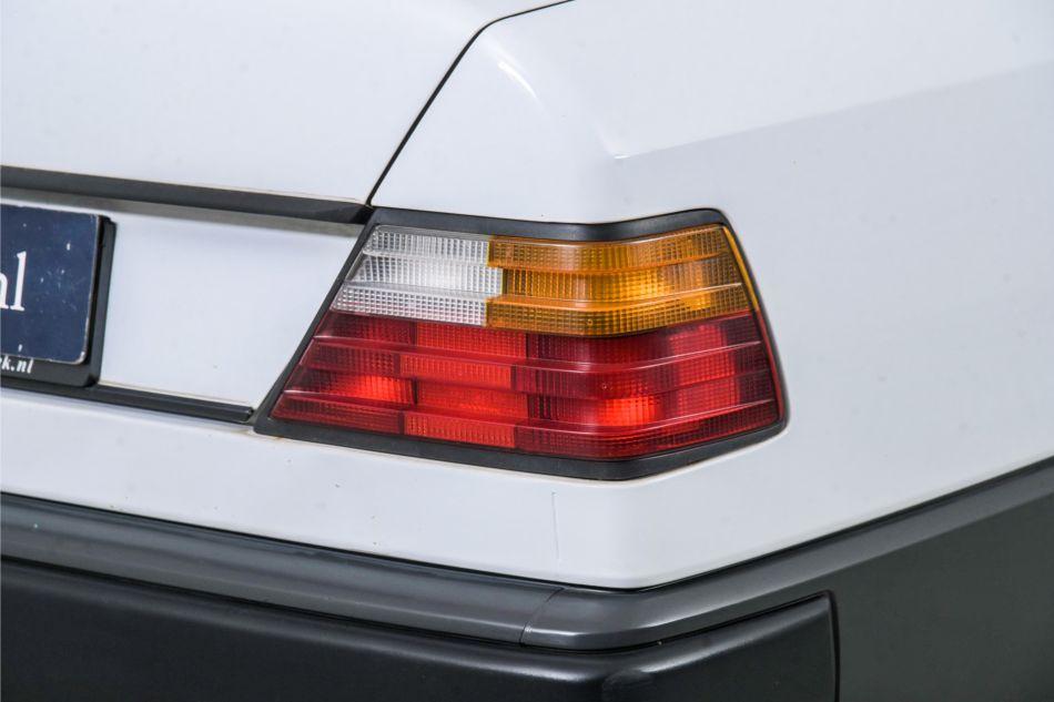 1986 Mercedes - Benz E-Klasse