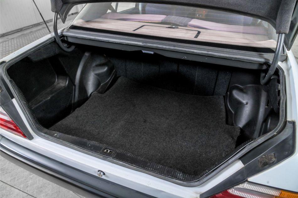 1986 Mercedes - Benz E-Klasse