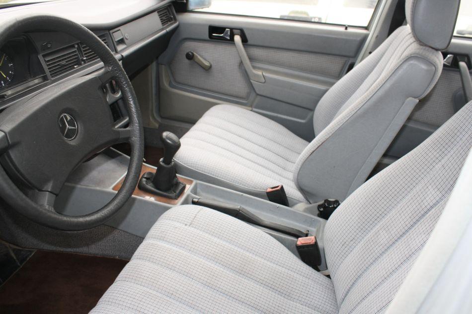 1986 Mercedes - Benz 190D