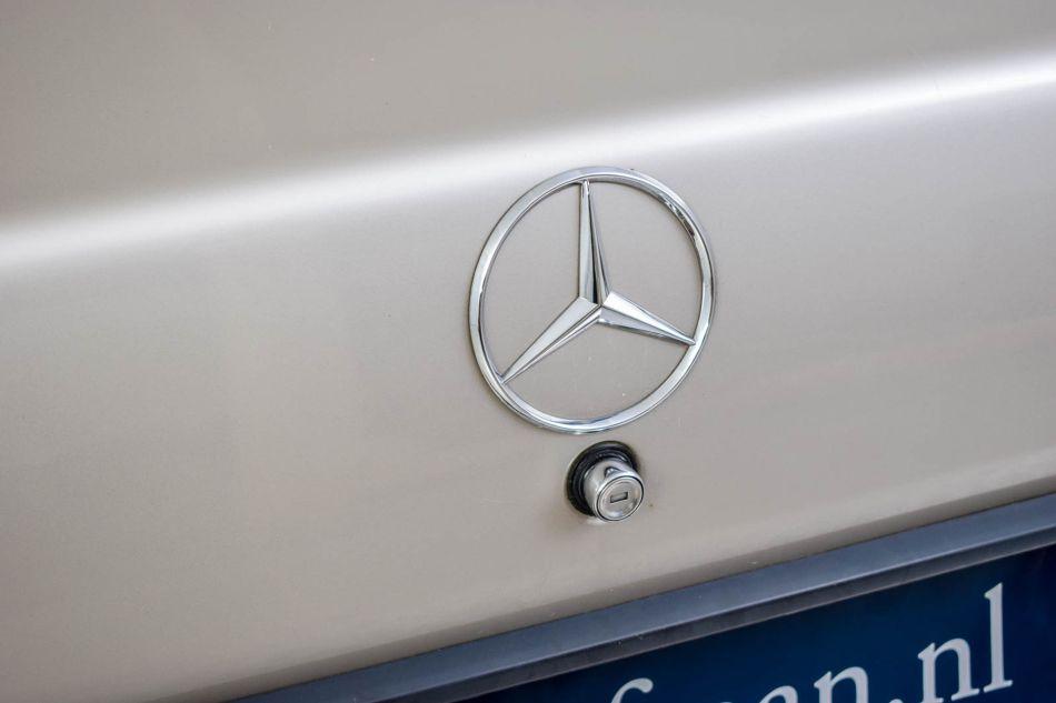 1989 Mercedes - Benz 190D 2.5 turbo Diesel