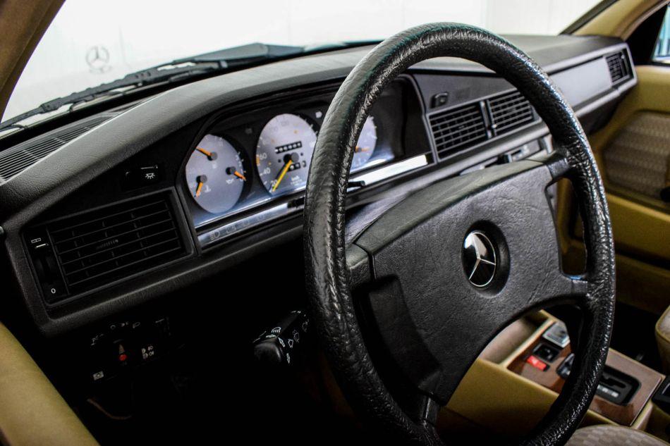 1989 Mercedes - Benz 190D 2.5 turbo Diesel