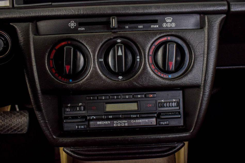 1989 Mercedes - Benz 190D 2.5 turbo Diesel