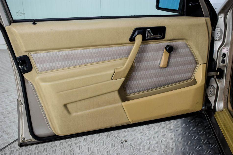 1989 Mercedes - Benz 190D 2.5 turbo Diesel