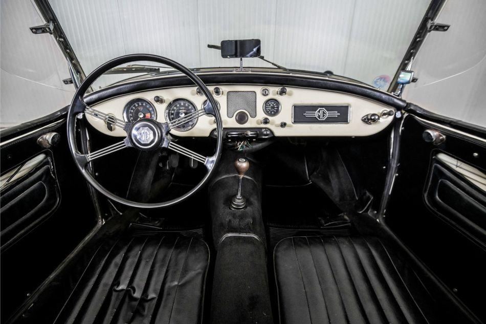 1961 MG MGA