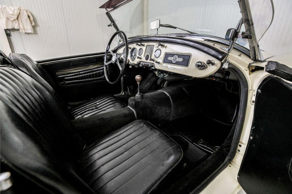 1961 MG MGA
