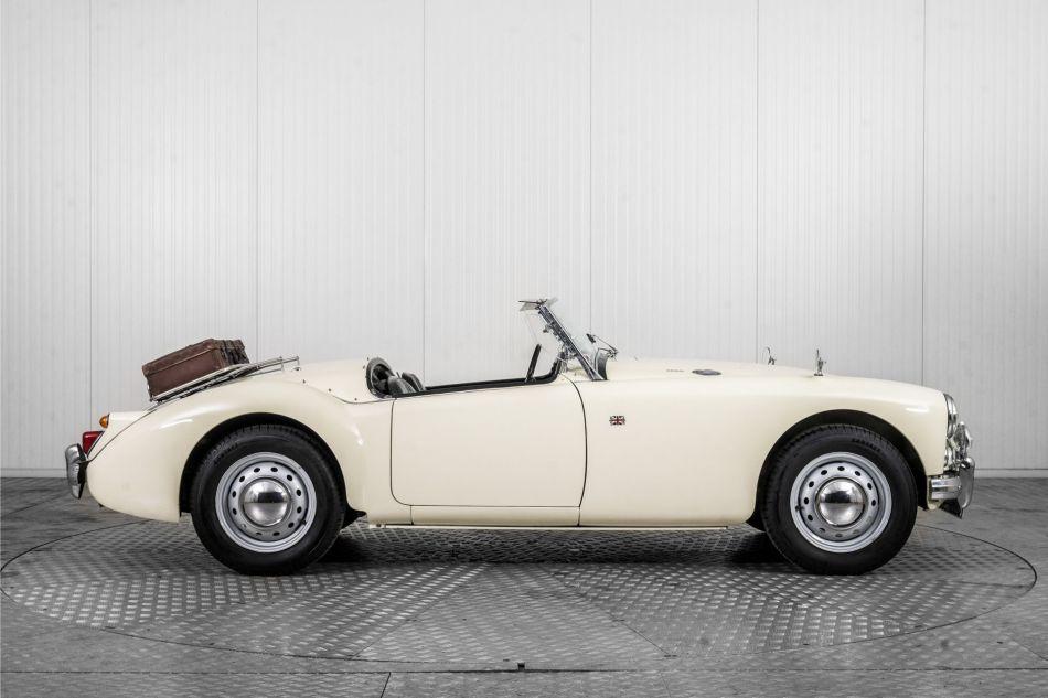 1961 MG MGA