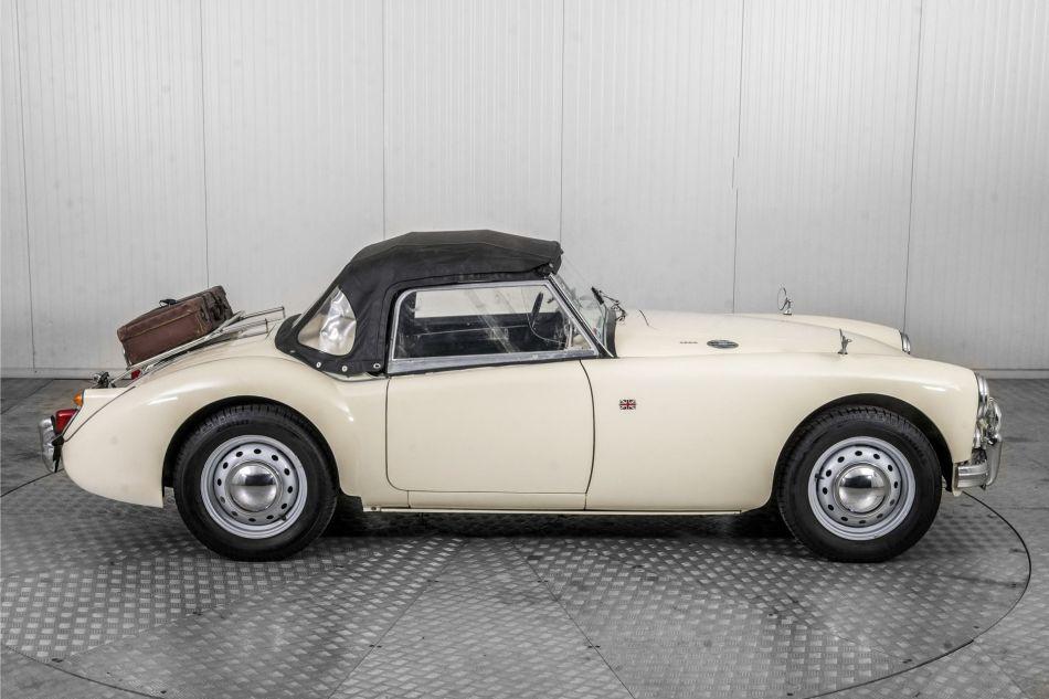 1961 MG MGA