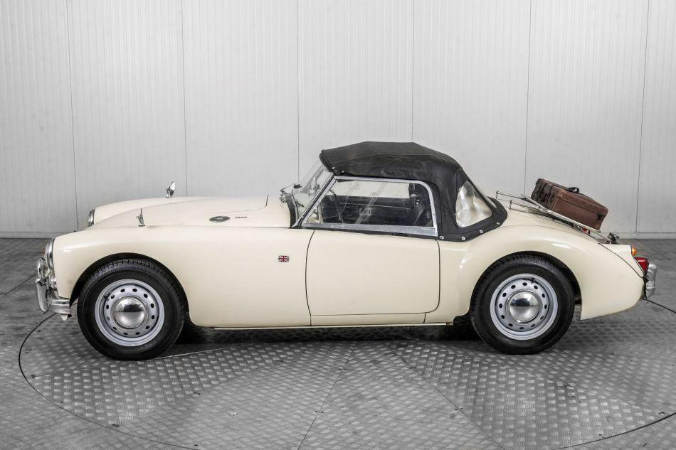 1961 MG MGA