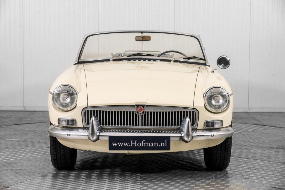 1964 MG B
