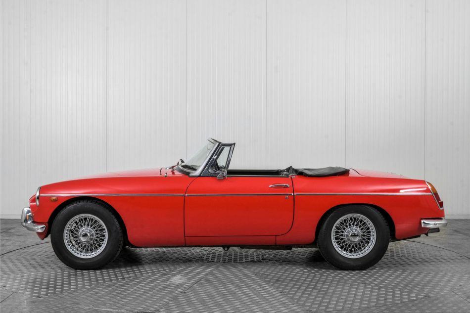 1965 MG B
