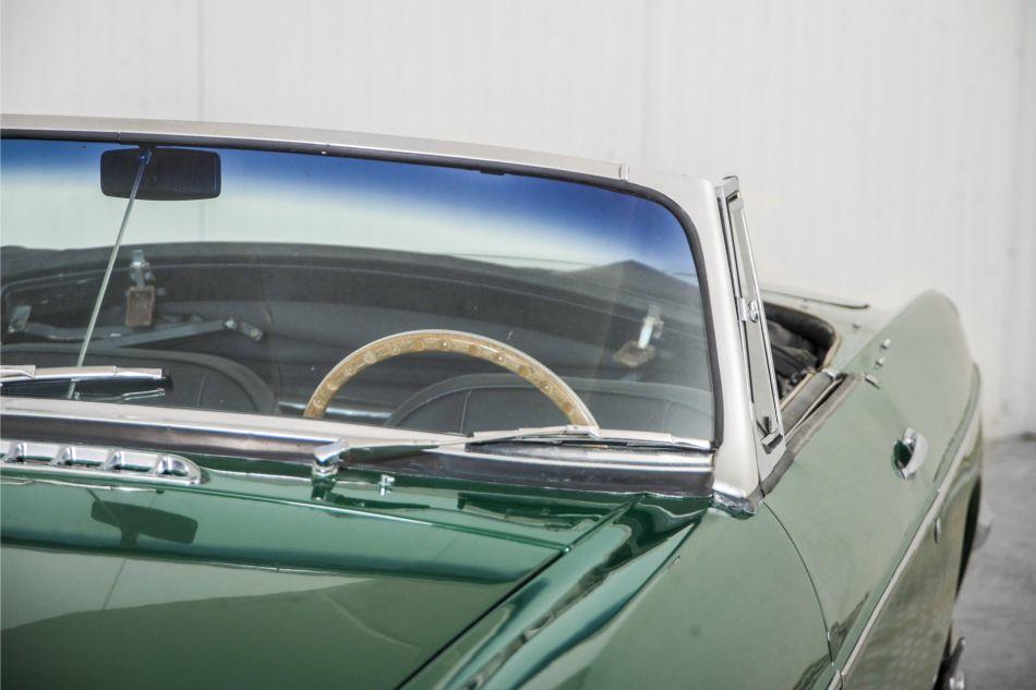 1965 MG B MGB 1.8 met overdrive , spaakwielen