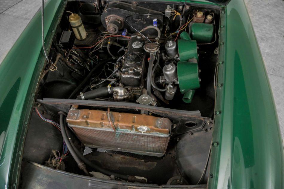 1965 MG B MGB 1.8 met overdrive , spaakwielen
