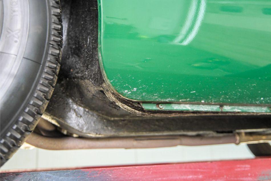 1965 MG B MGB 1.8 met overdrive , spaakwielen