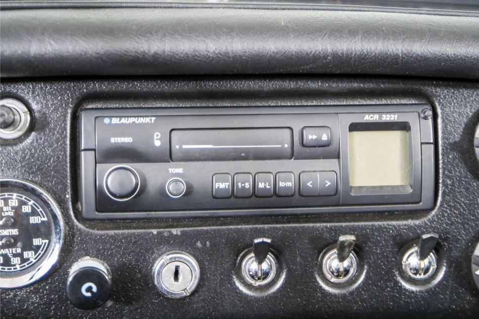 1966 MG B MGB overdrive chroom spaakwielen