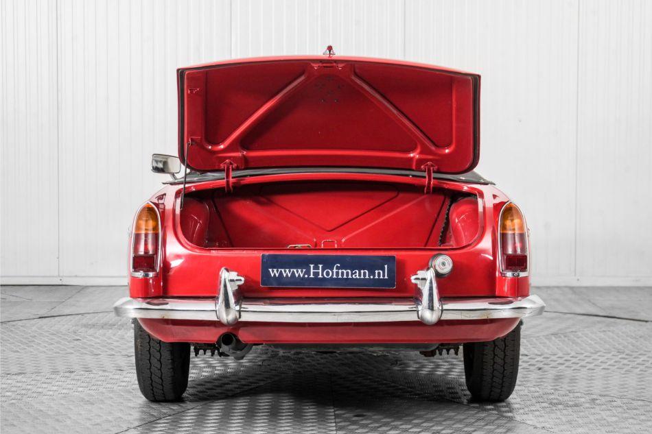 1966 MG B MGB overdrive chroom spaakwielen