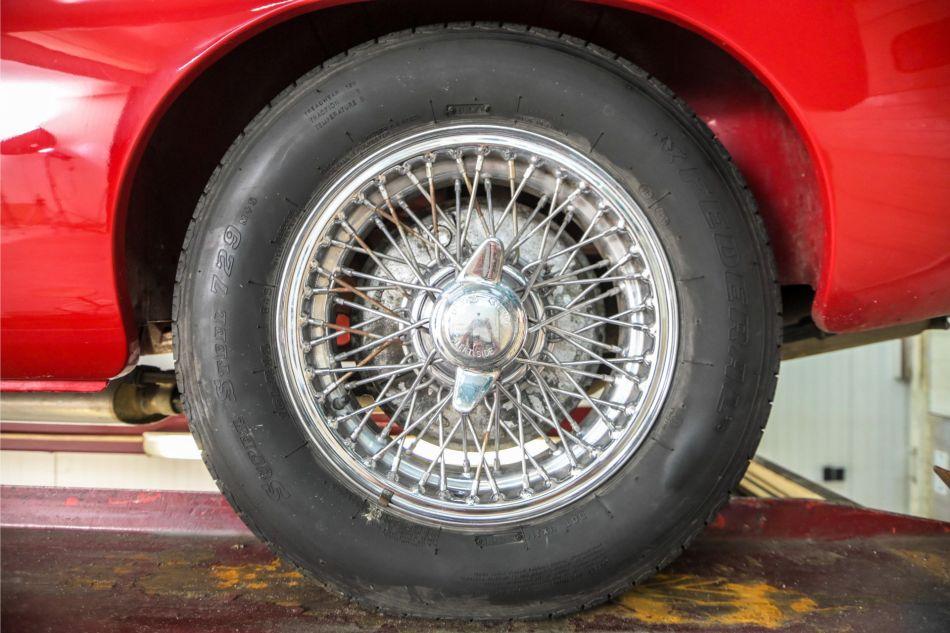 1966 MG B MGB overdrive chroom spaakwielen