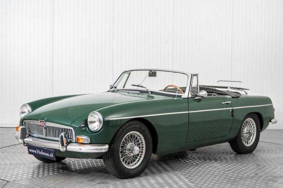 1967 MG B