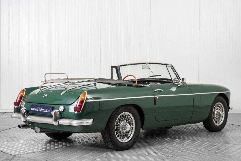 1967 MG B