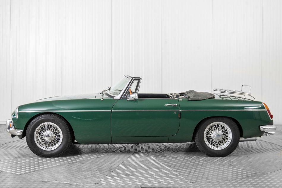 1967 MG B