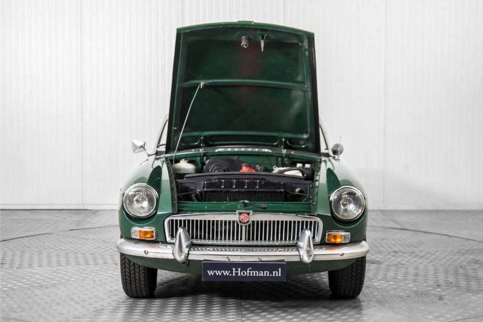 1967 MG B