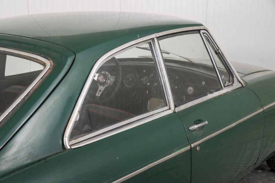 1968 MG B
