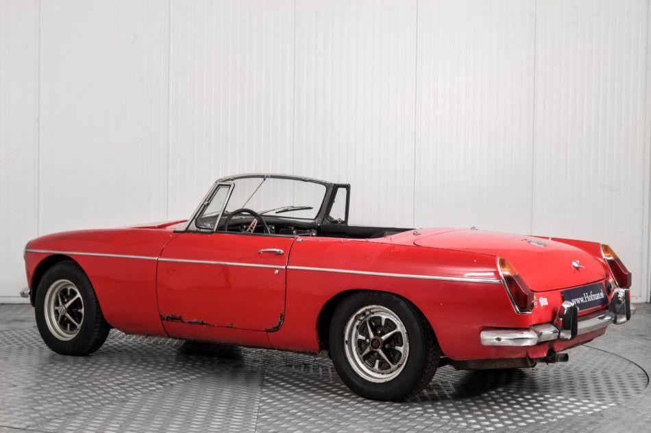 1971 MG B