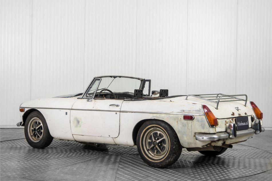 1971 MG B