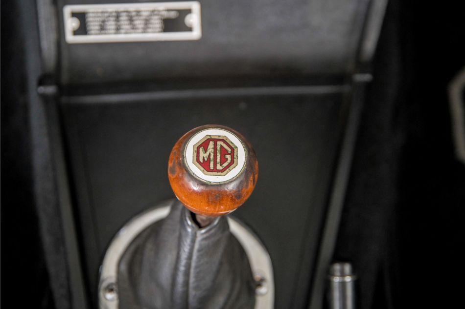 1971 MG B