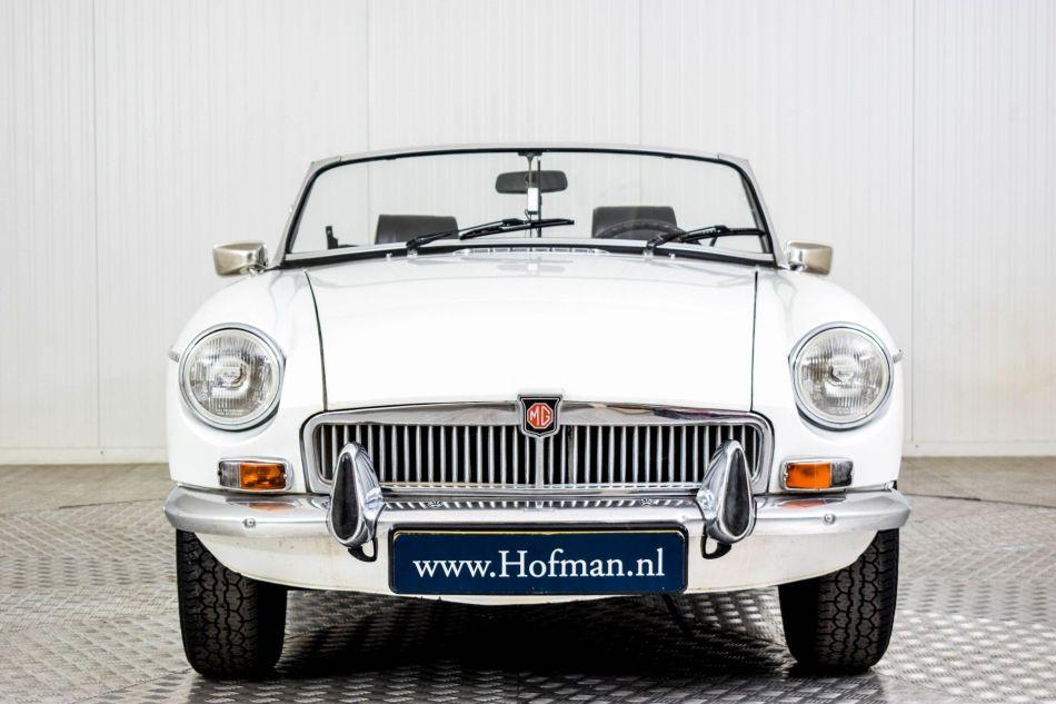 1973 MG B