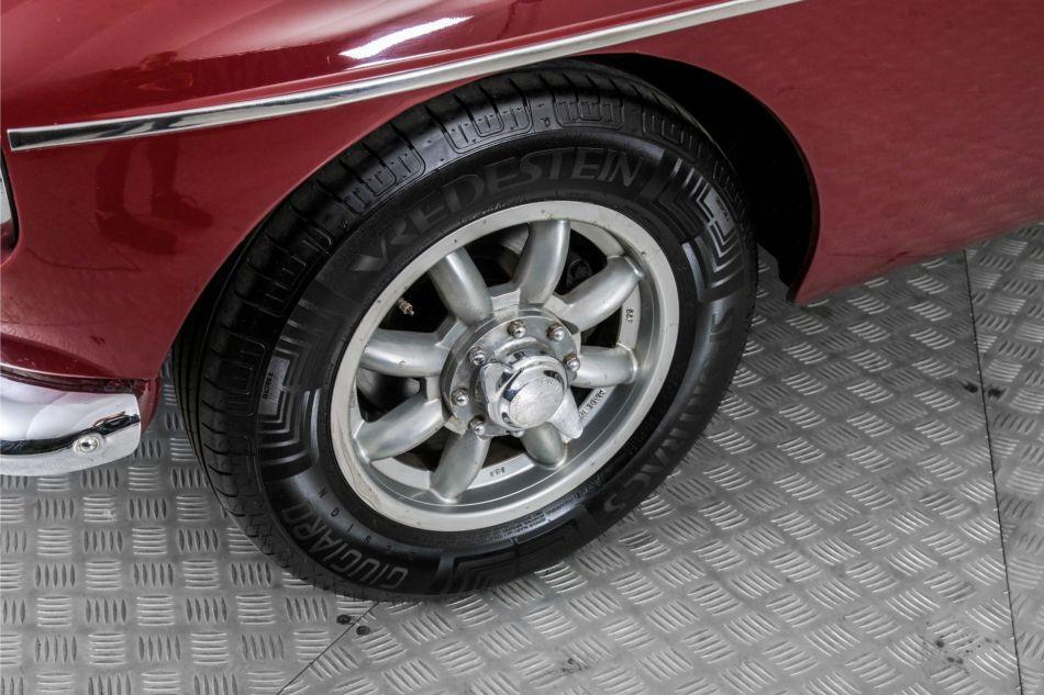 1973 MG B MGB metal dash overdrive