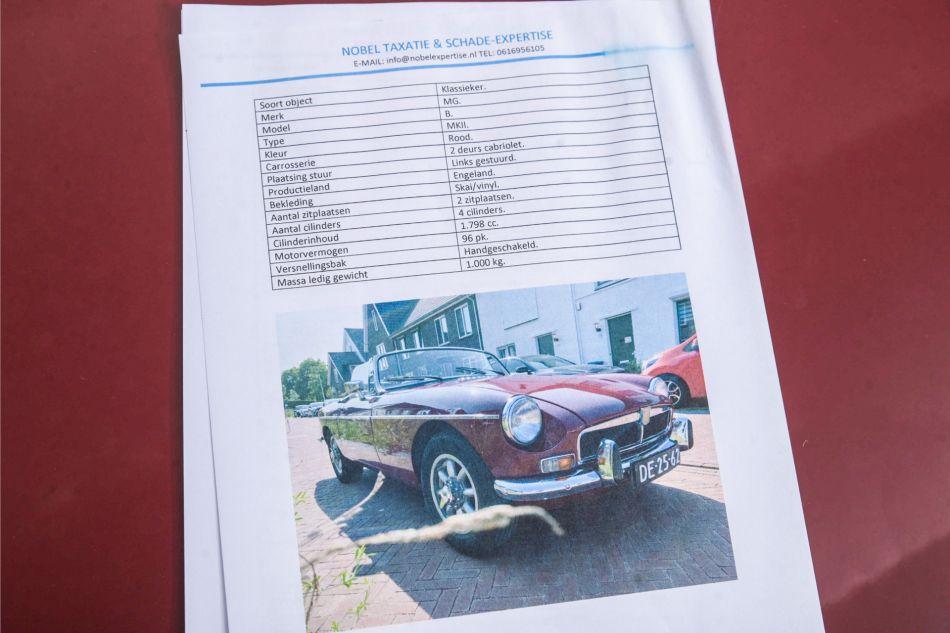 1973 MG B MGB metal dash overdrive