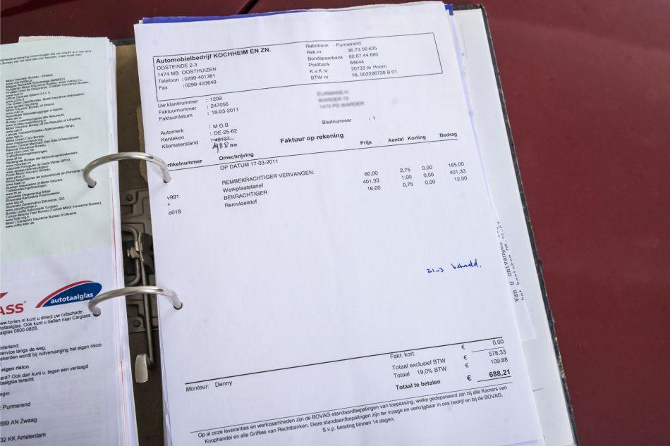 1973 MG B MGB metal dash overdrive